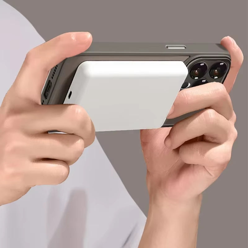 Magnetic Luxury Matte Translucent Armor Shockproof Case for Iphone 16 15 14 13 12 11 Pro Max for Magsafe Wireless Charge Cover